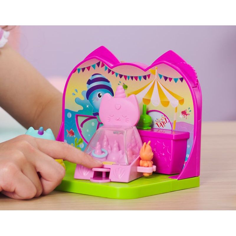 Габи и къщичката на котетата