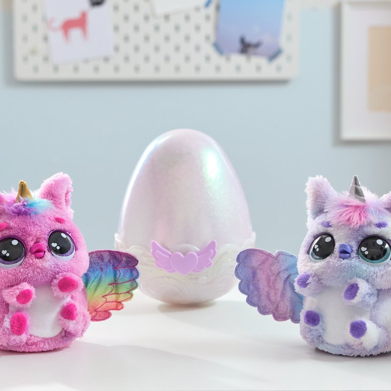Hatchimals люпещо се интерактивно животинче еднорог