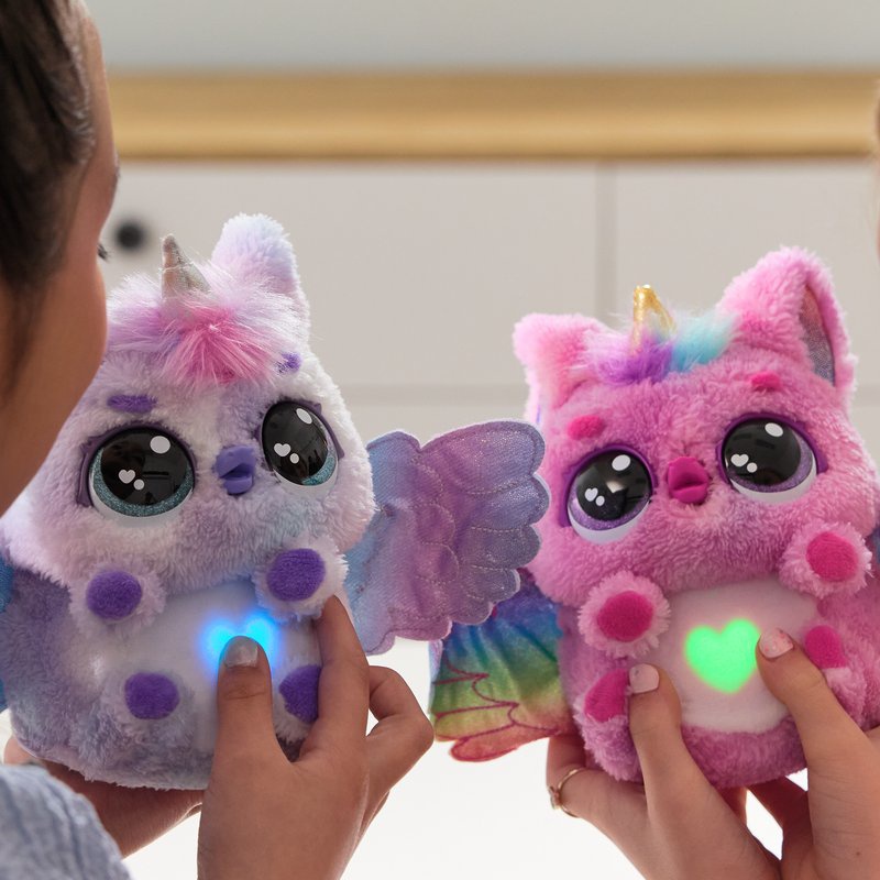 Hatchimals люпещо се интерактивно животинче еднорог