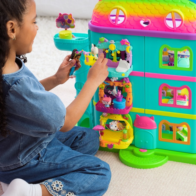 Голям празничен дом на Gabby's Dollhouse