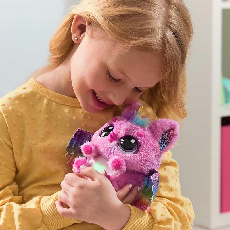 Hatchimals люпещо се интерактивно животинче еднорог