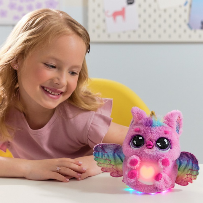Hatchimals люпещо се интерактивно животинче еднорог