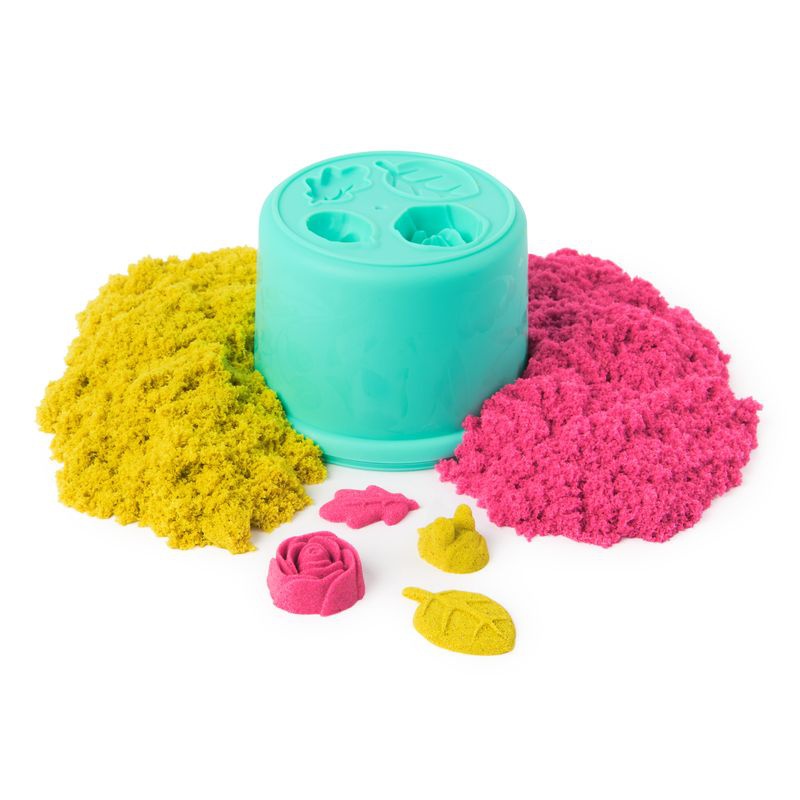 Kinetic Sand развий се пупа