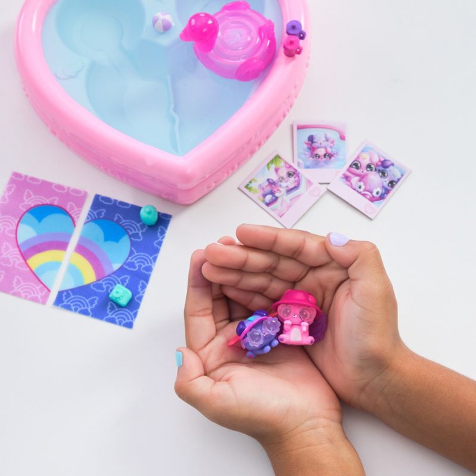 Hatchimals басейн парти за животни
