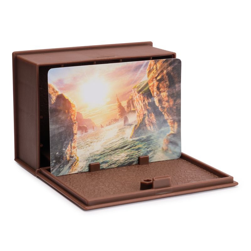 Фигурка с карти от филма Как да си дресираш дракон в книга на драконите