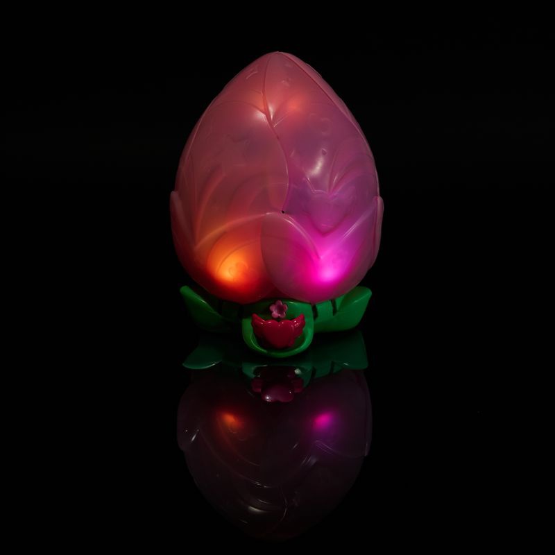 Hatchimals Bloomables пъпка с изненада котенца