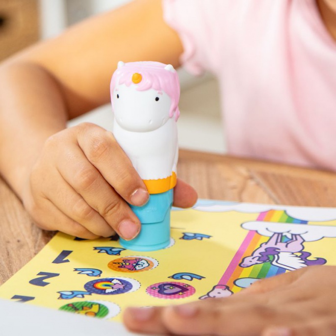 Melissa & Doug Sticker WOW samolepky jednorožci