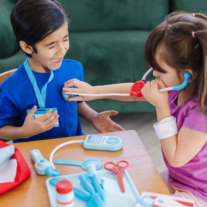 Melissa & Doug hra na doktora