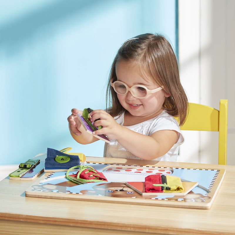 Melissa & Doug основно обучение в обличане