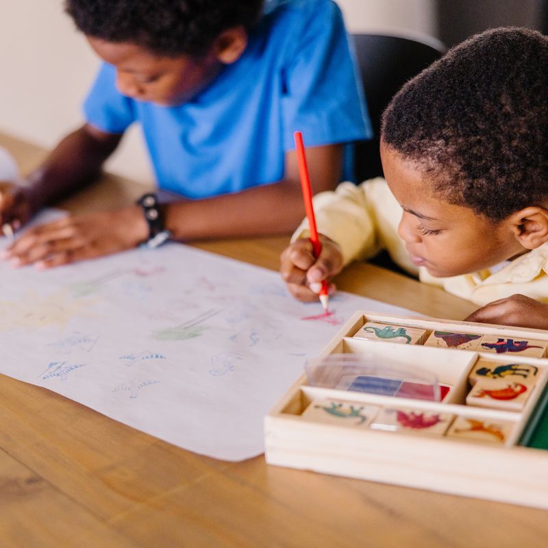 Дървени печати с миещи се бои Динозаври от Melissa & Doug