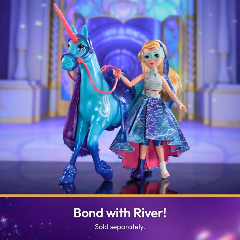 Изгоден комплект: Unicorn Academy делукс кукла Изабел 24 см + колие с пръстен