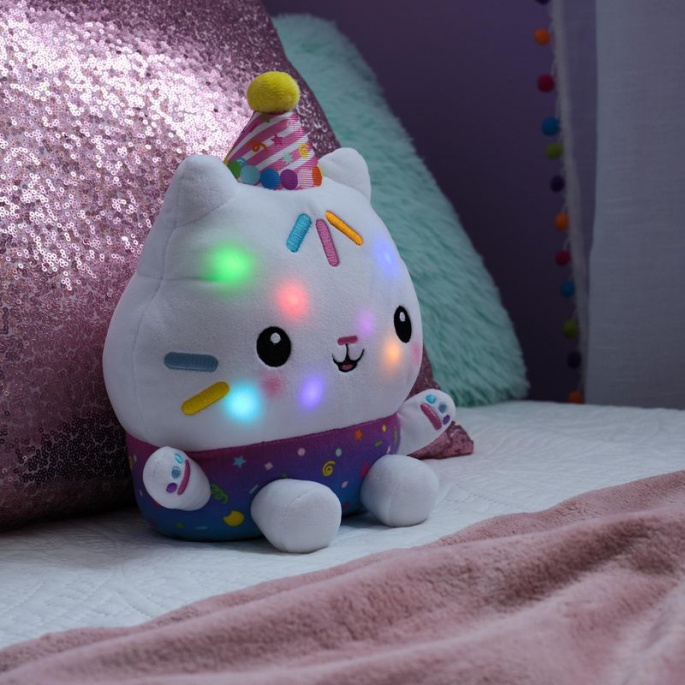 Изгоден комплект: Gabby’s Dollhouse Кекий плюшена играчка със звуци + плюшени играчки DJ Catnip и Mercat