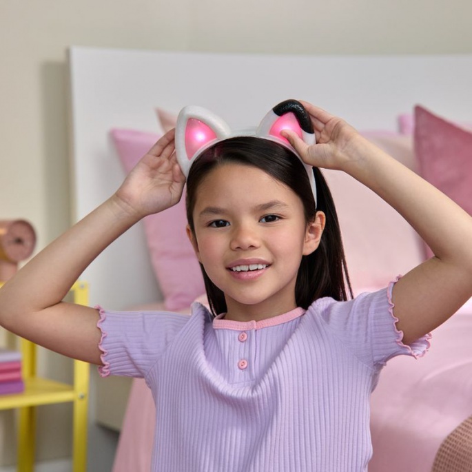 Изгоден комплект: Gabby’s Dollhouse интерактивна кукла + ушички със звукови ефекти