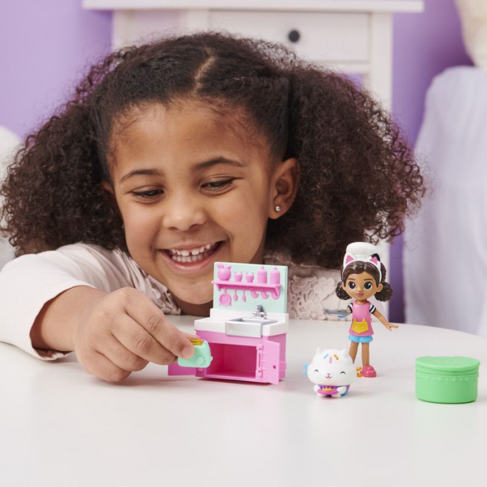 Gabby's Dollhouse вълшебната къща на Габи