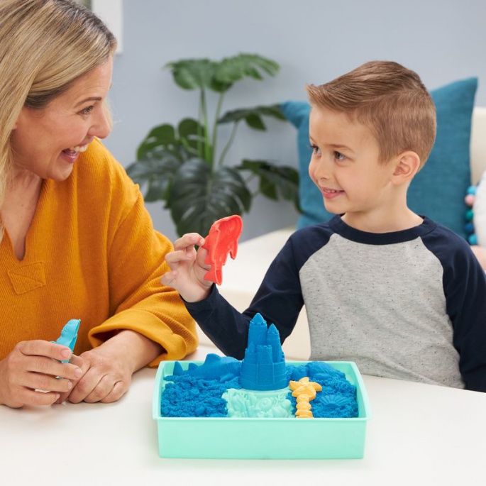 Kinetic Sand кутия с подложка синьо