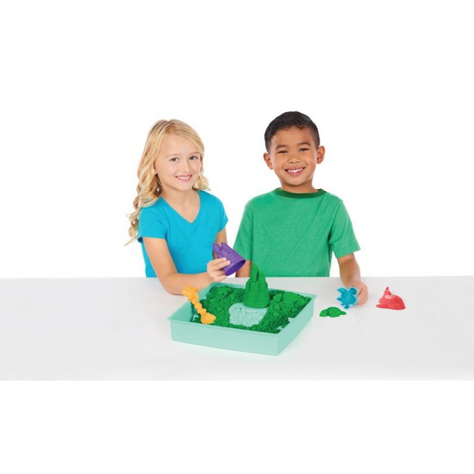Kinetic Sand кутия с течен пясък и зелена подложка