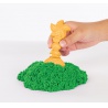 Kinetic Sand кутия с течен пясък и зелена подложка