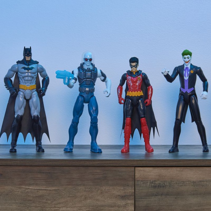 Фигурка на Батман Red Hood 30 см