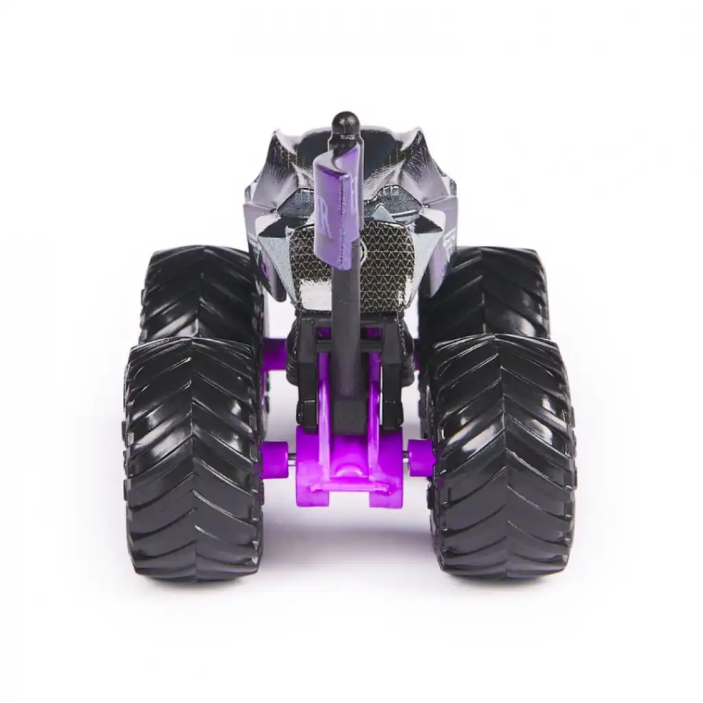 Подкрепете детското въображение с героични monster trucks.